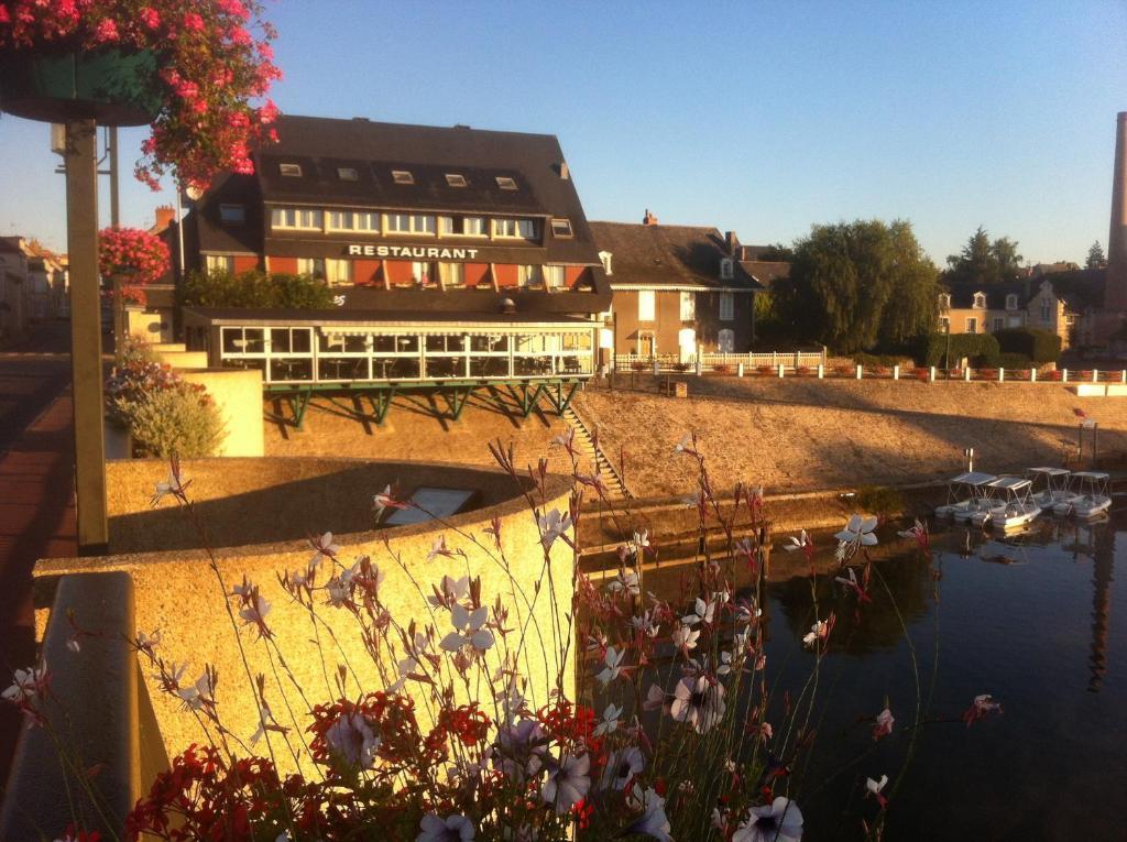 Les Ondines Hotel Les Hauts-d'Anjou Kültér fotó