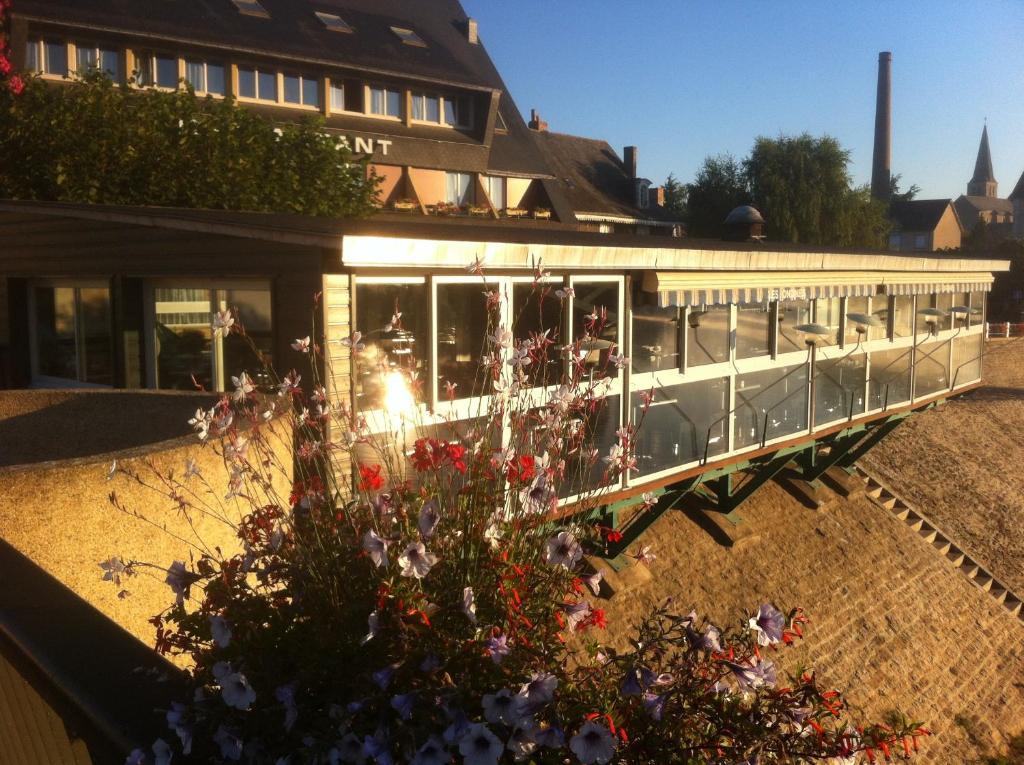 Les Ondines Hotel Les Hauts-d'Anjou Kültér fotó